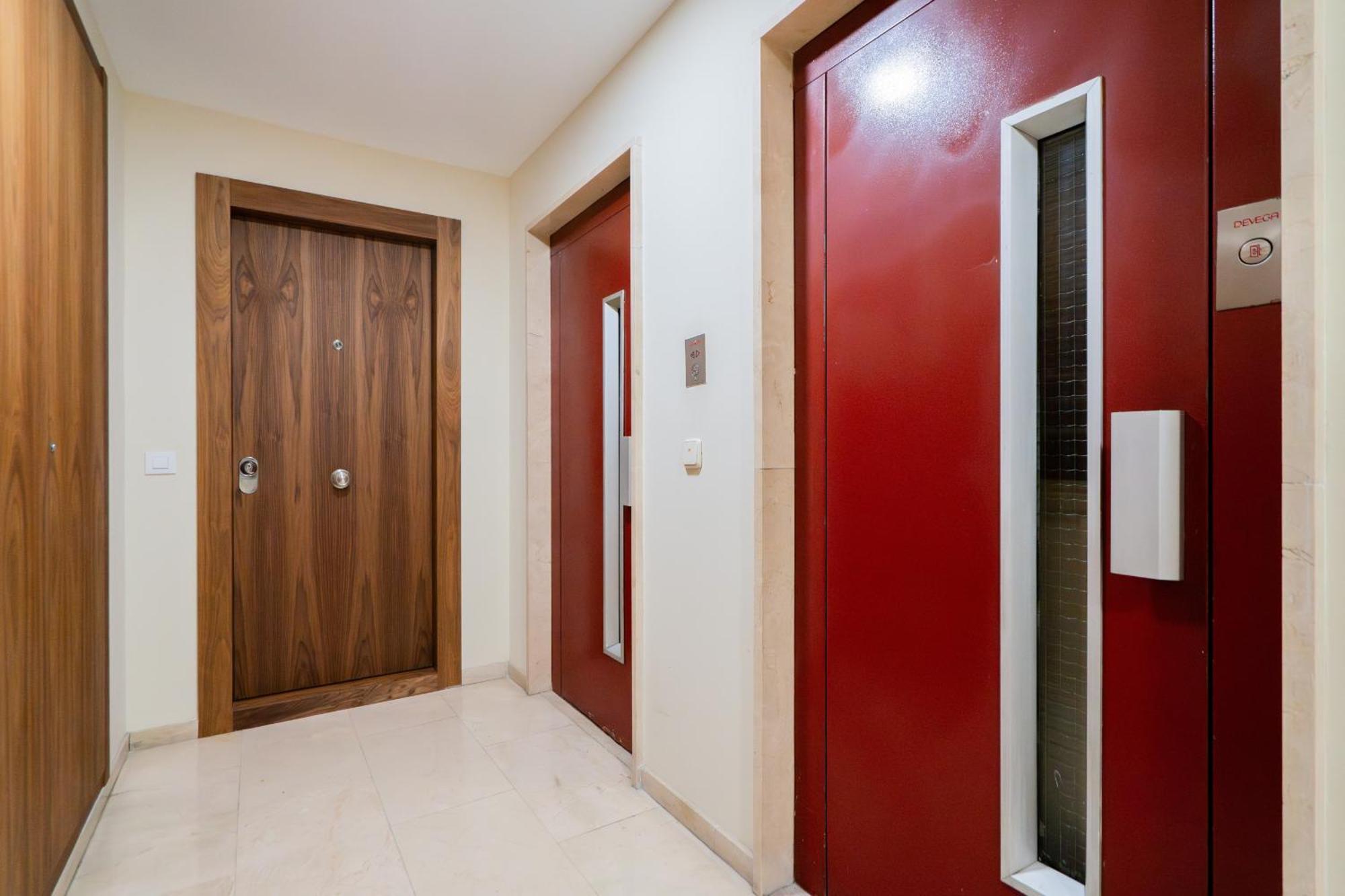 Apartamento Reformado Para 6 Personas En Plena Gran Via Alquiler Temporal Madrid Luaran gambar