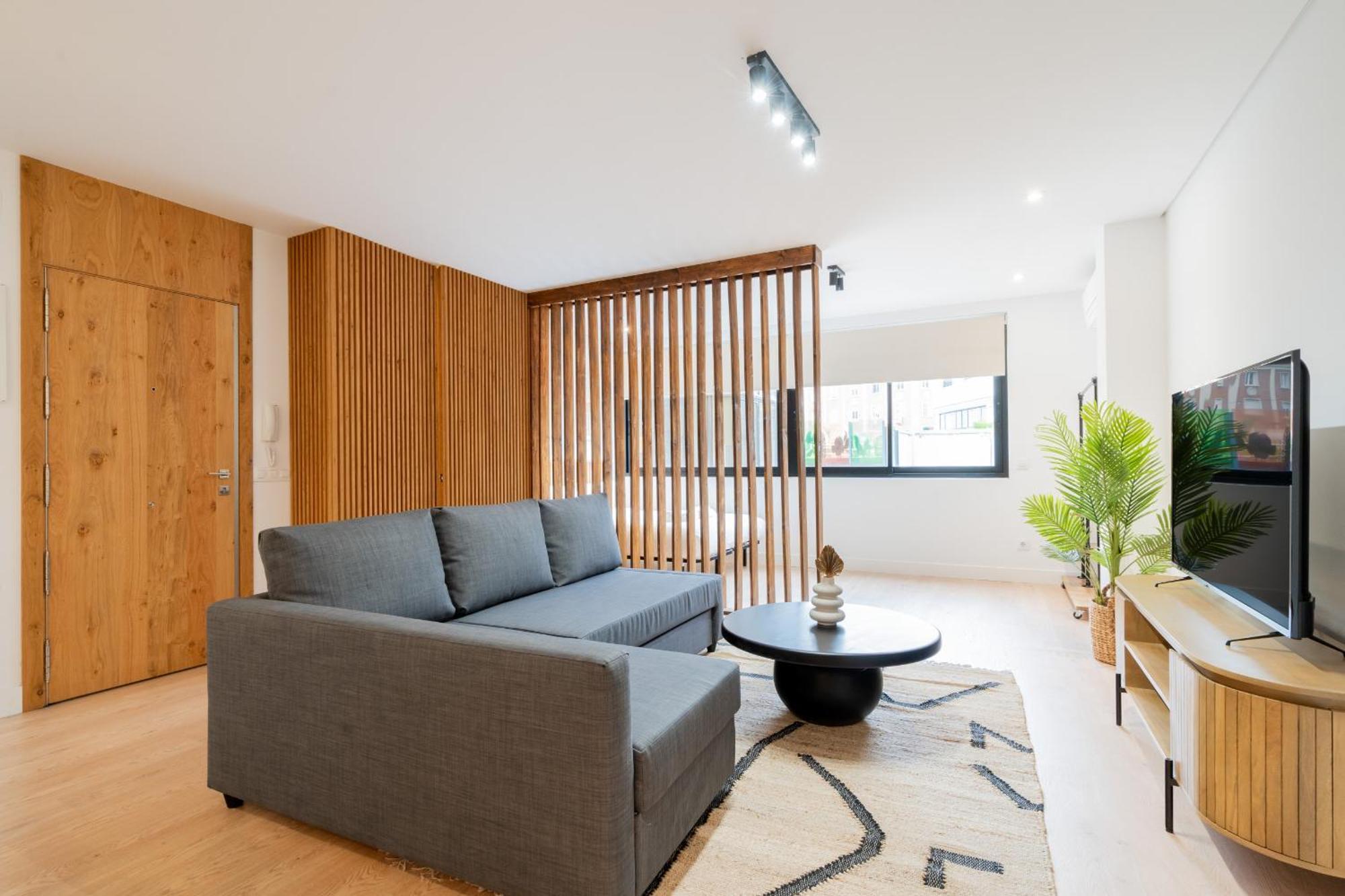 Apartamento Reformado Para 6 Personas En Plena Gran Via Alquiler Temporal Madrid Luaran gambar