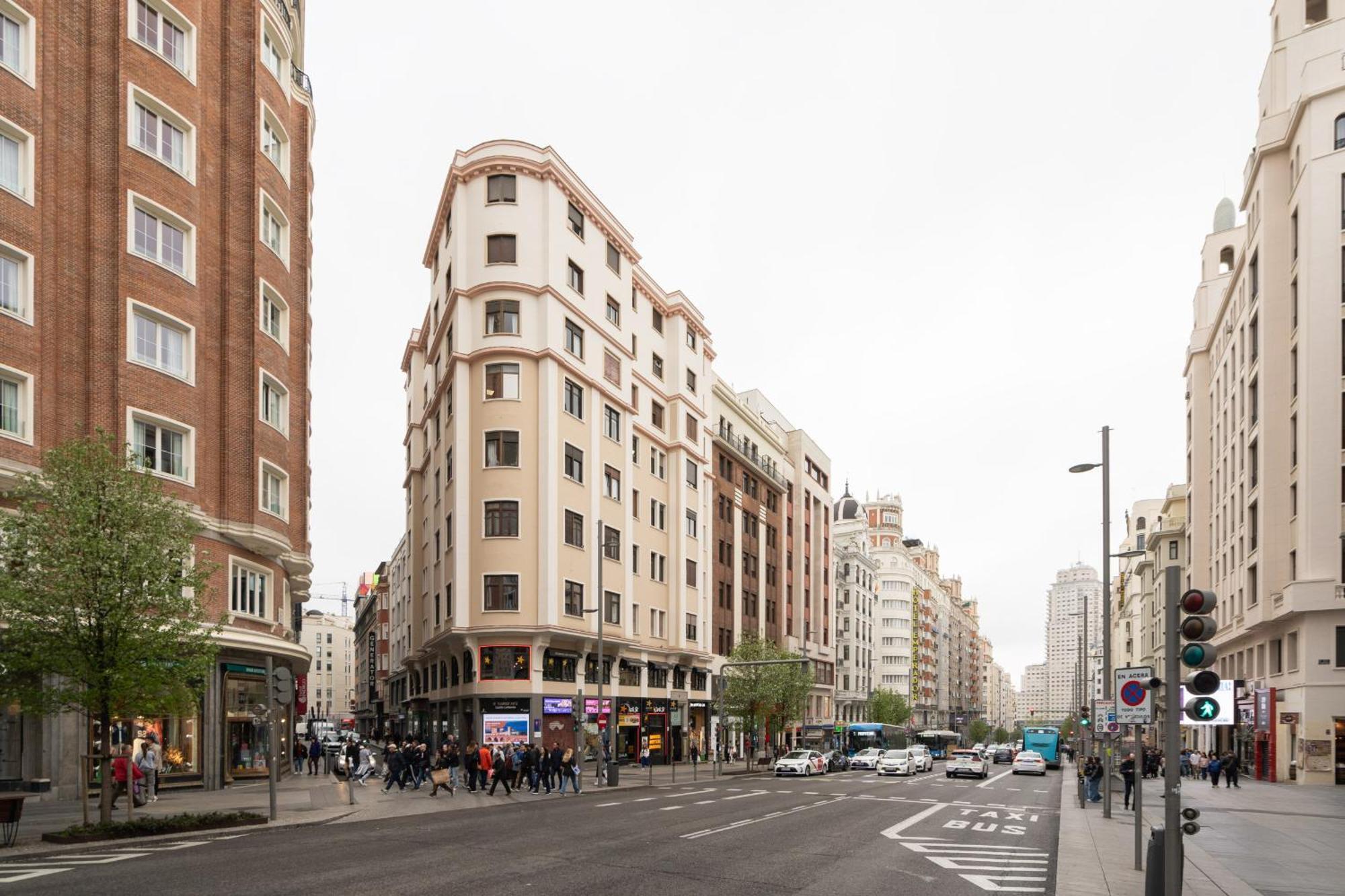 Apartamento Reformado Para 6 Personas En Plena Gran Via Alquiler Temporal Madrid Luaran gambar