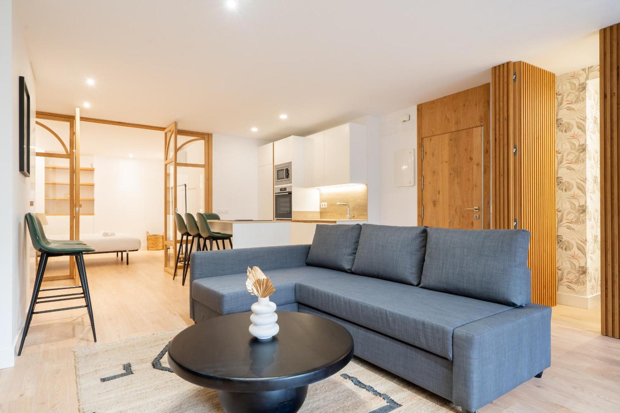 Apartamento Reformado Para 6 Personas En Plena Gran Via Alquiler Temporal Madrid Luaran gambar